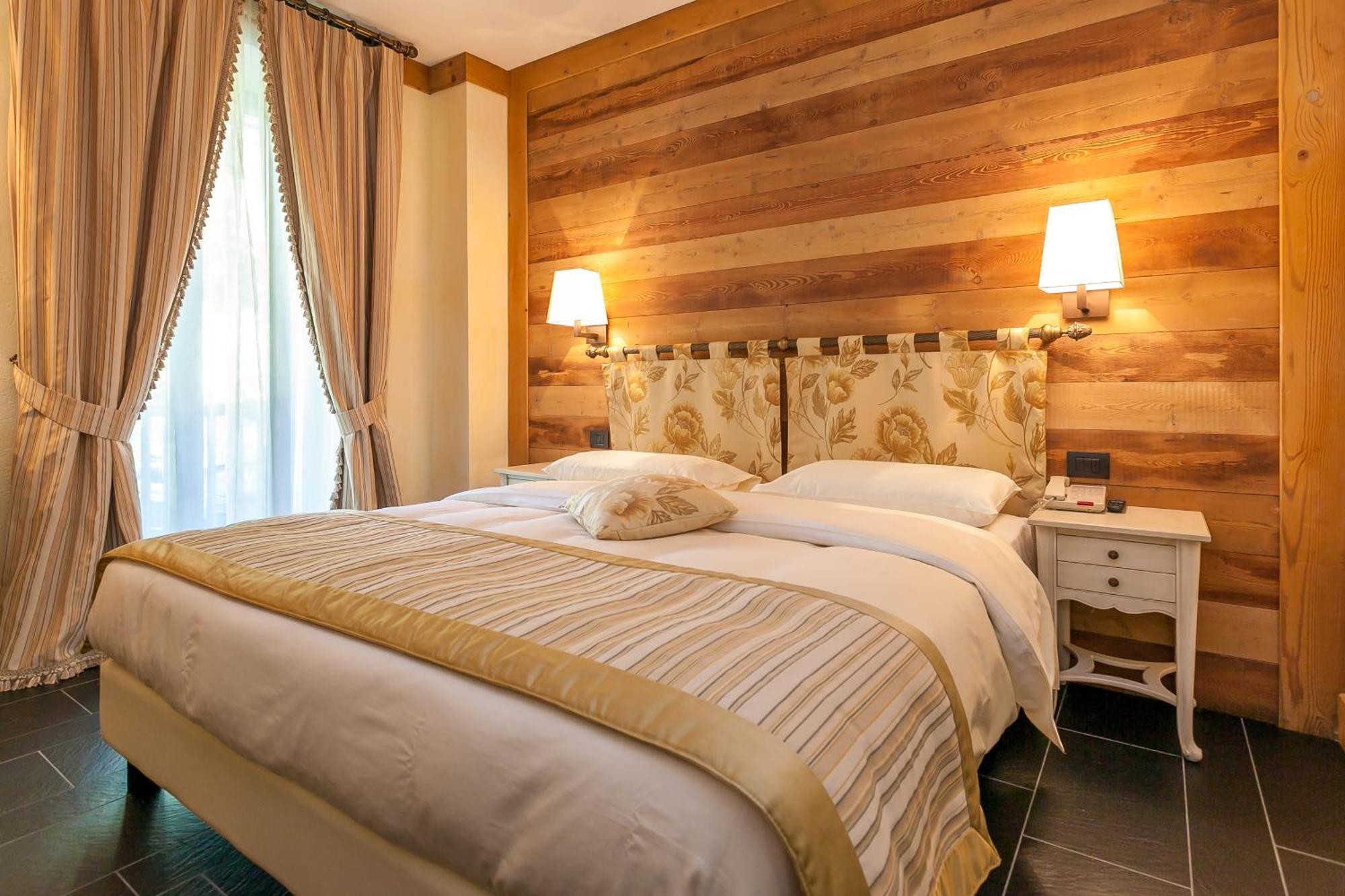Hotel Lo Scoiattolo Courmayeur Kamer foto